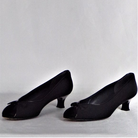 STUART WEITZMAN size 8M black low-heel open-toe pumps fabric uppers - Picture 6 of 16